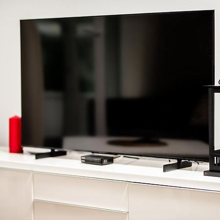 尤斯托尼莫斯基Apartament Mio Mare公寓 外观 照片