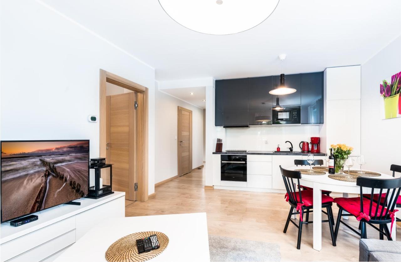 尤斯托尼莫斯基Apartament Mio Mare公寓 外观 照片